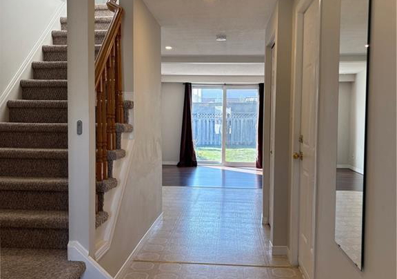 71-activa-avenue-kitchener-ontario-40772446