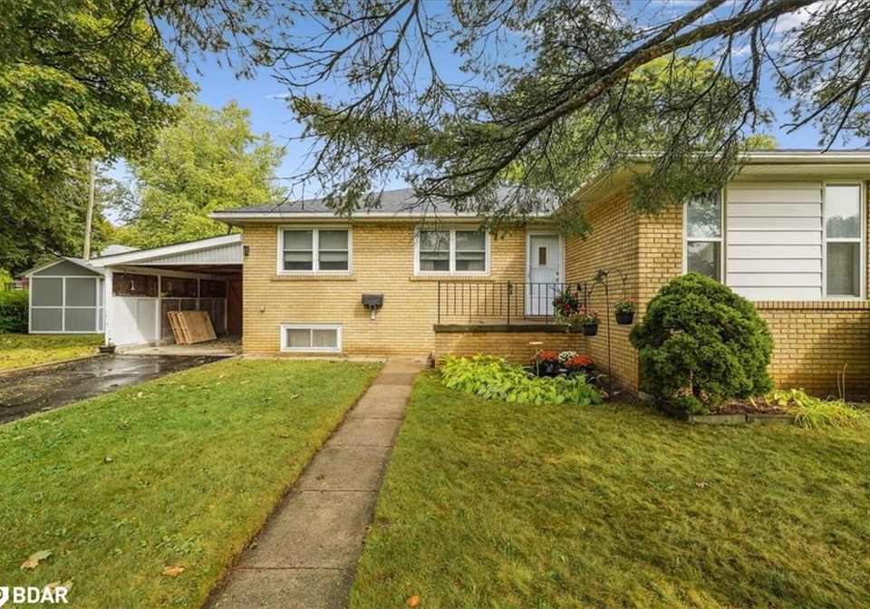 195-toynbee-trail-toronto-ontario-40772518