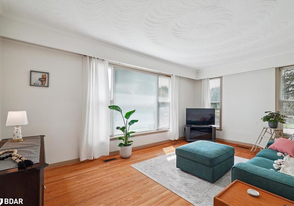 195-toynbee-trail-toronto-ontario-40772518