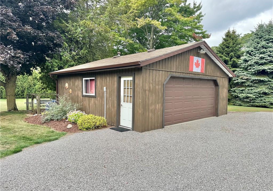 1314-norfolk-county-highway-24-e-charlotteville-ontario-40772569