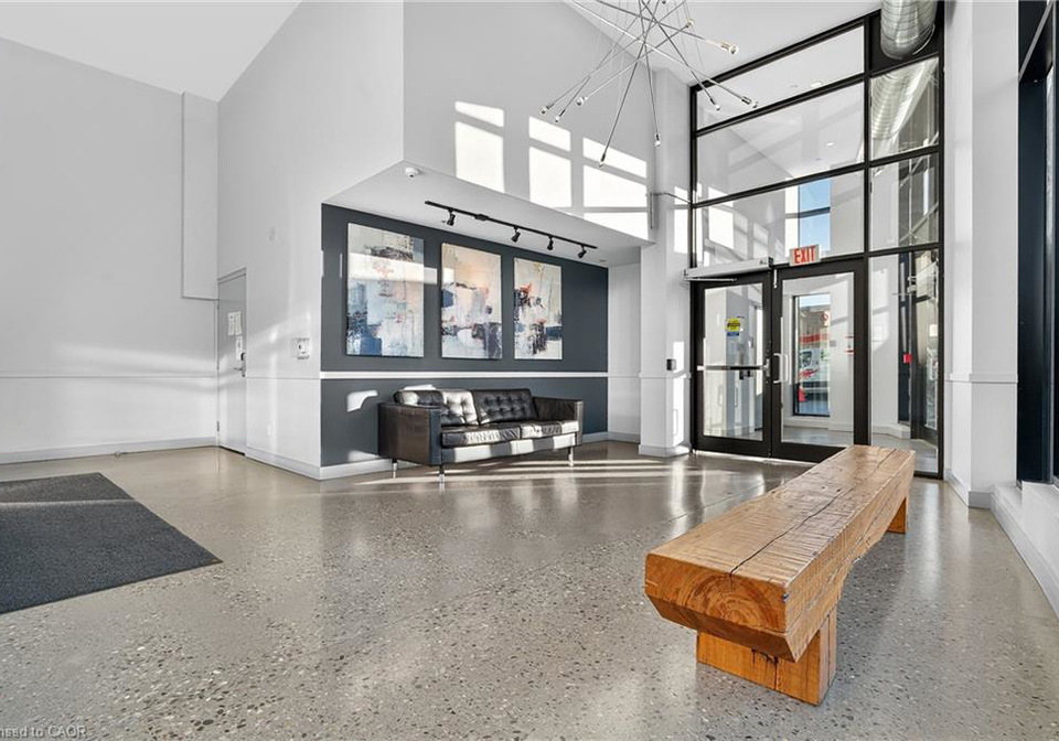 1-victoria-street-south-kitchener-ontario-40772579