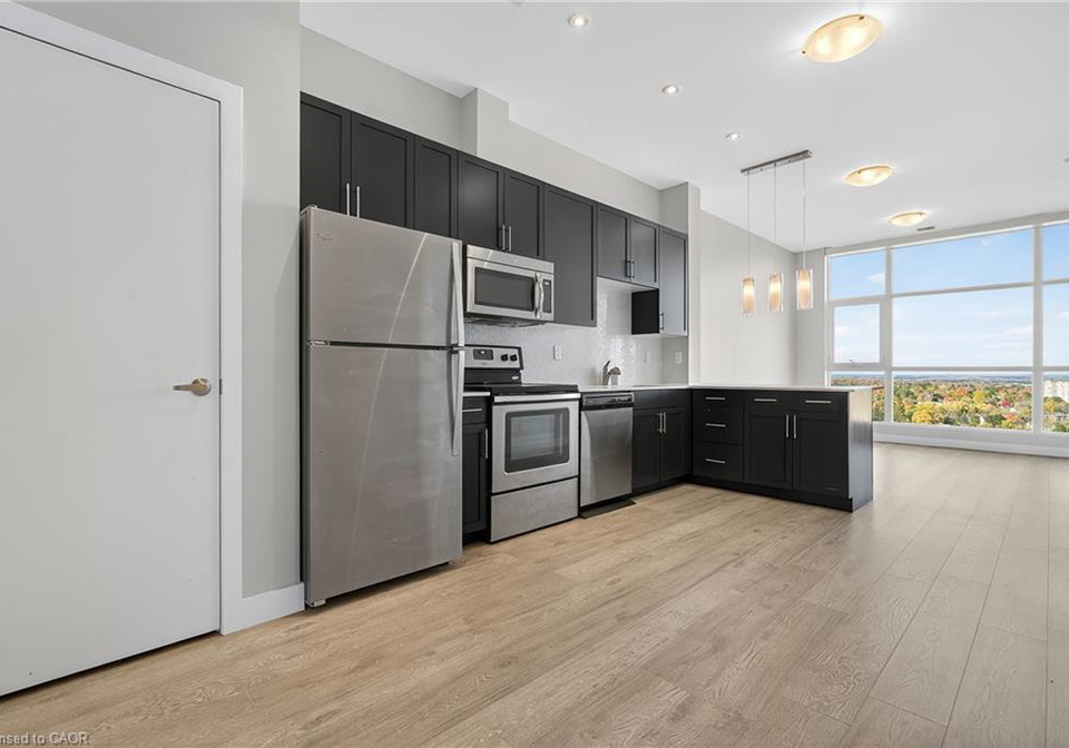 1-victoria-street-south-kitchener-ontario-40772579