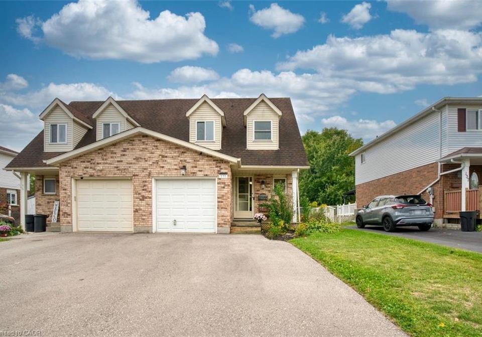135-eastforest-trail-kitchener-ontario-40772599