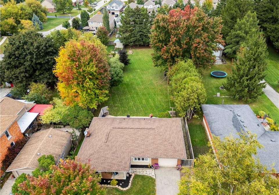 1099-henry-street-wellesley-ontario-40772606