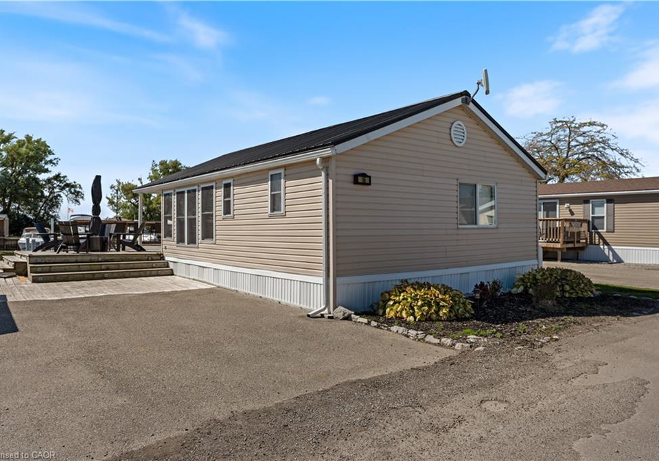 92-clubhouse-road-turkey-point-ontario-40772622