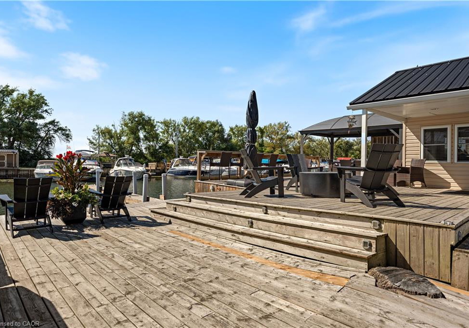 92-clubhouse-road-turkey-point-ontario-40772622
