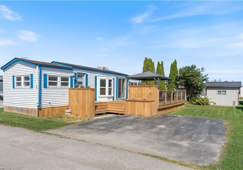 92-clubhouse-road-turkey-point-ontario-40772629