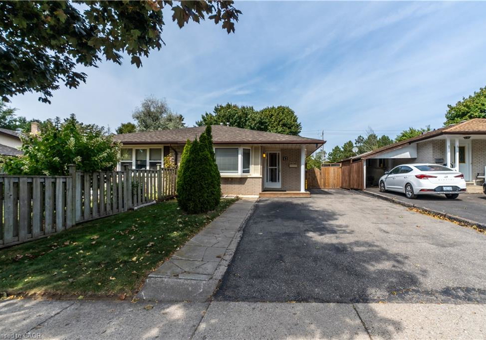 12-shea-crescent-kitchener-ontario-40772642