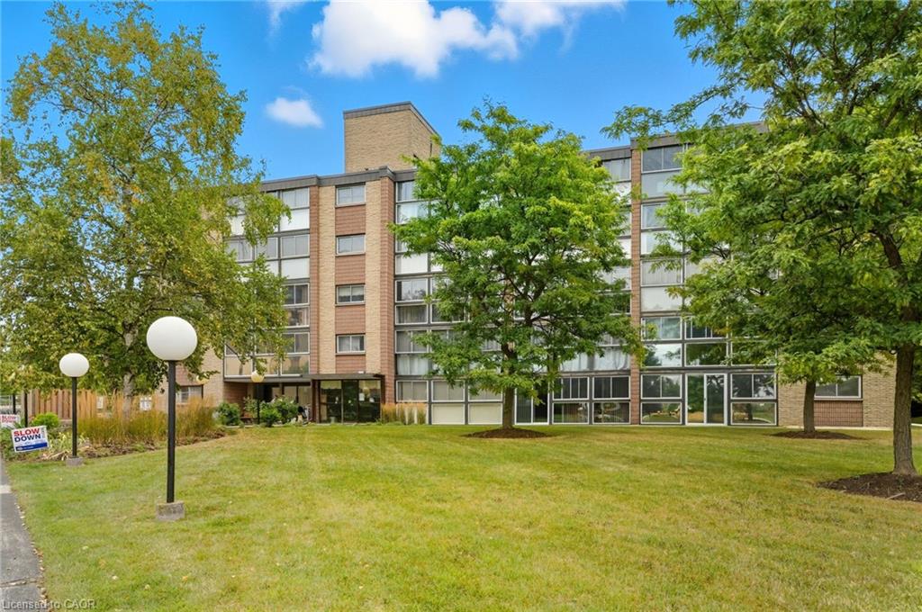 400-champlain-boulevard-cambridge-ontario-40772649