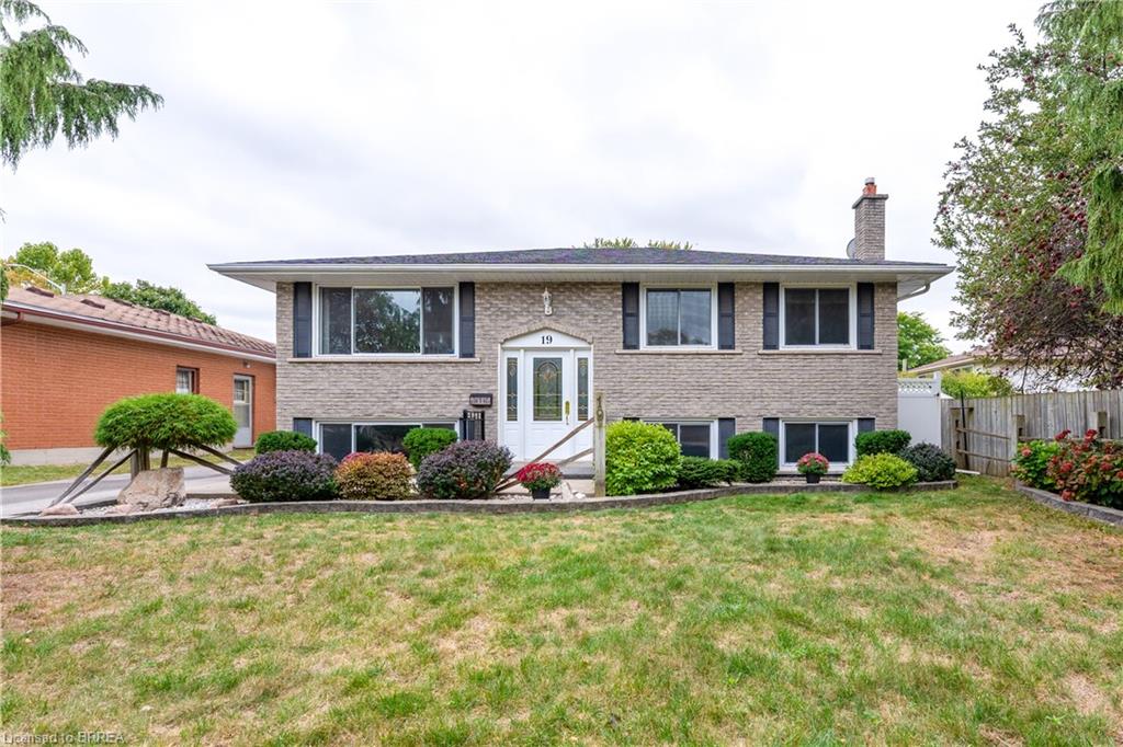 19-melbourne-crescent-brantford-ontario-40772697