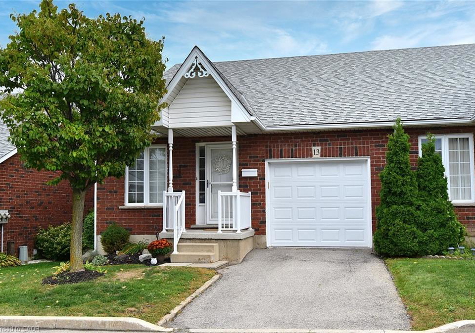 243-fennell-avenue-e-hamilton-ontario-40772699