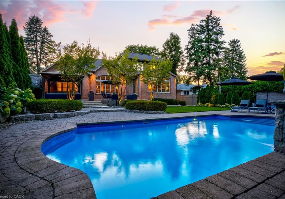 131-lowden-avenue-ancaster-ontario-40772709