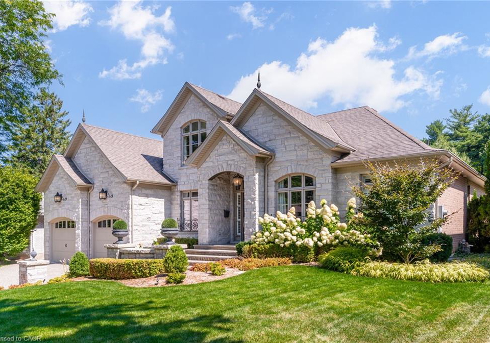 131-lowden-avenue-ancaster-ontario-40772709