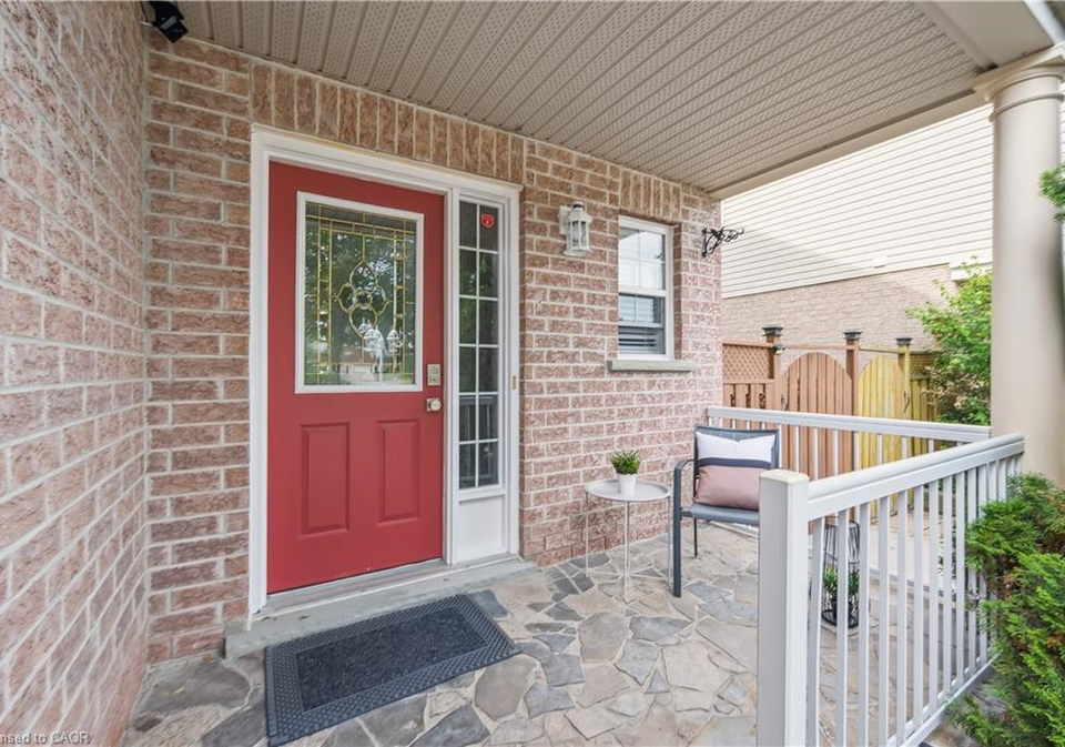 35-small-court-cambridge-ontario-40772722