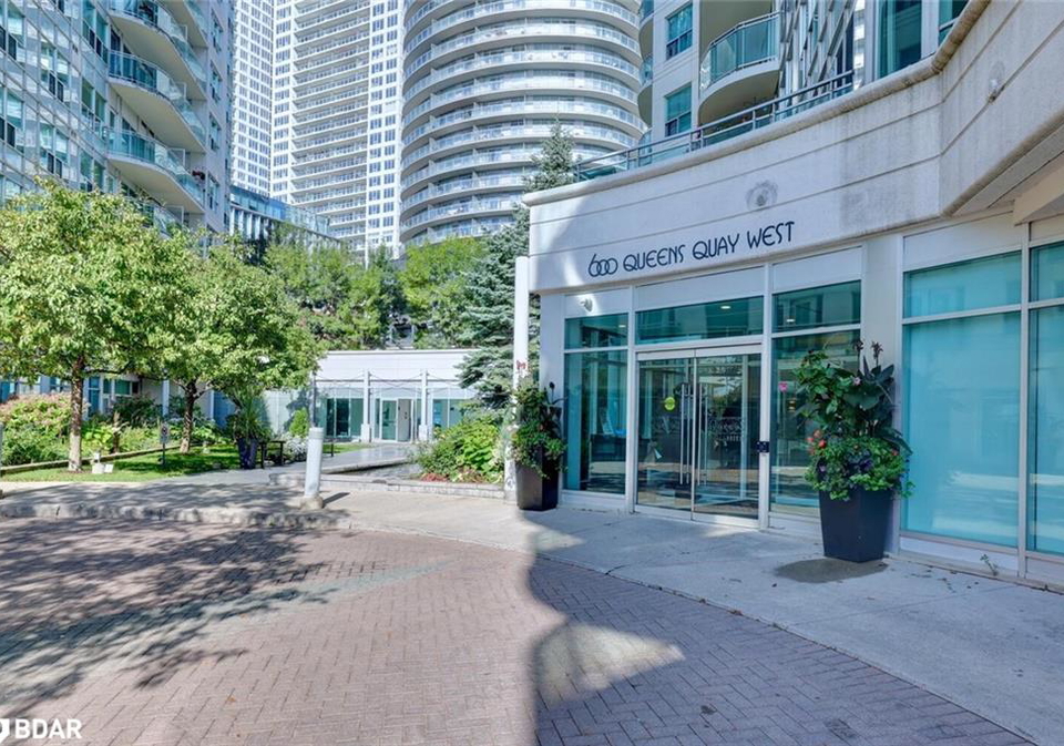 600-queens-quay-w-toronto-ontario-40772726