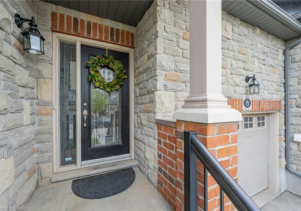8-pamela-lane-cambridge-ontario-40772740