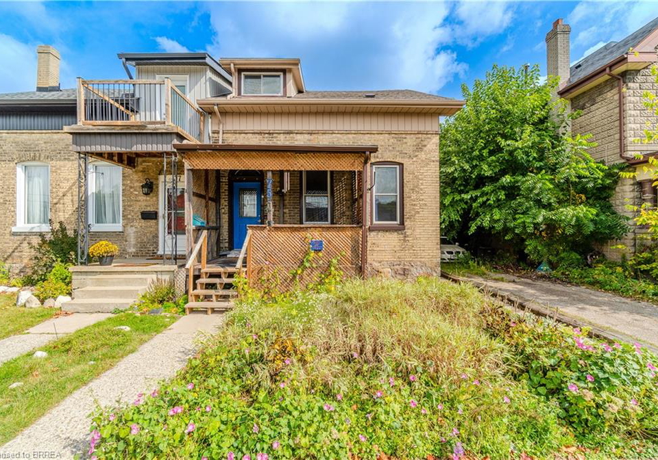 75-willow-street-paris-ontario-40772798