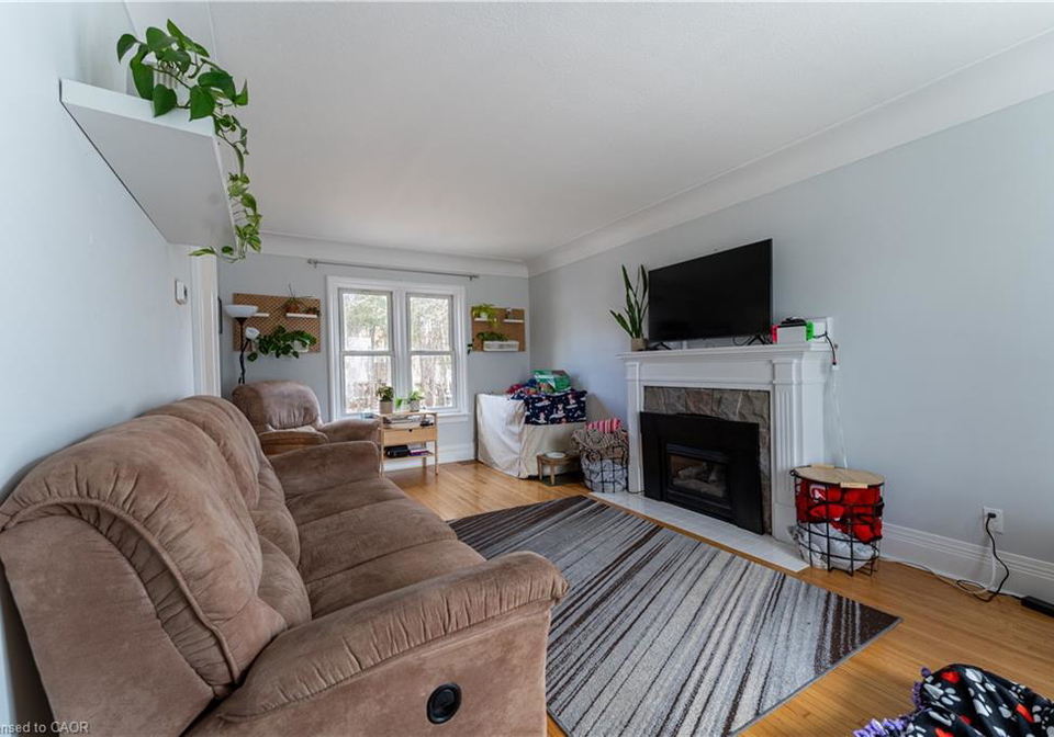 374-weber-street-e-kitchener-ontario-40772838