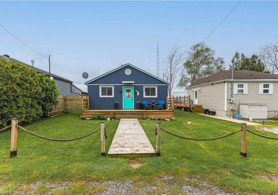 6-hickory-beach-lane-nanticoke-ontario-40772928