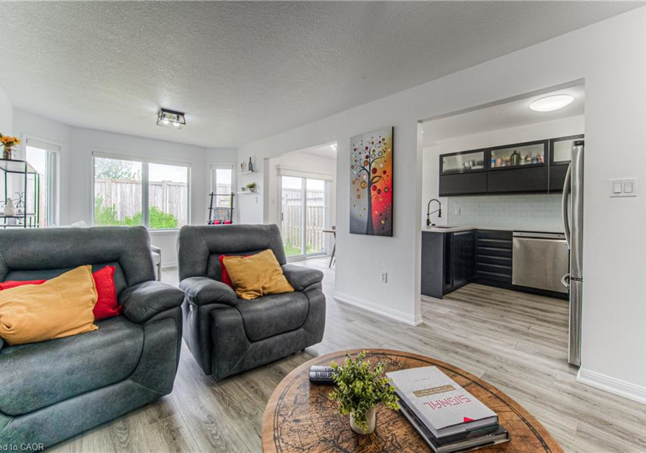583-windflower-crescent-kitchener-ontario-40773017