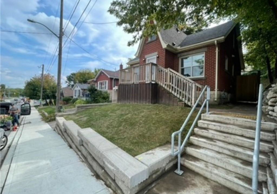 32-dundas-street-e-brantford-ontario-40773028