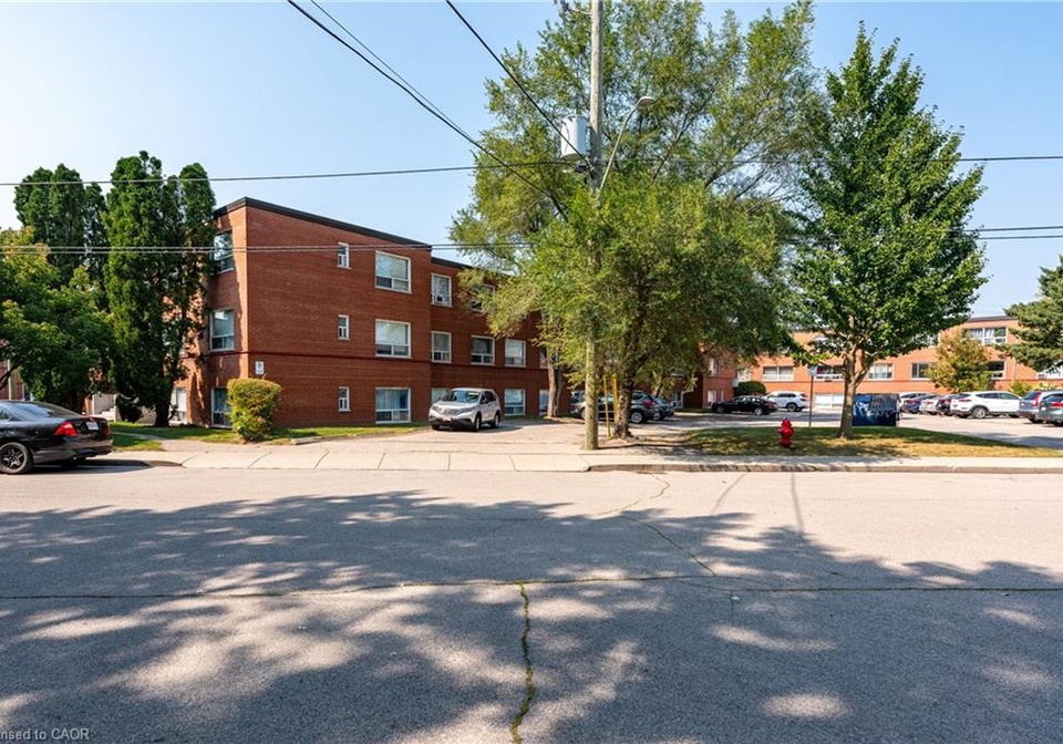37-mericourt-road-hamilton-ontario-40773054