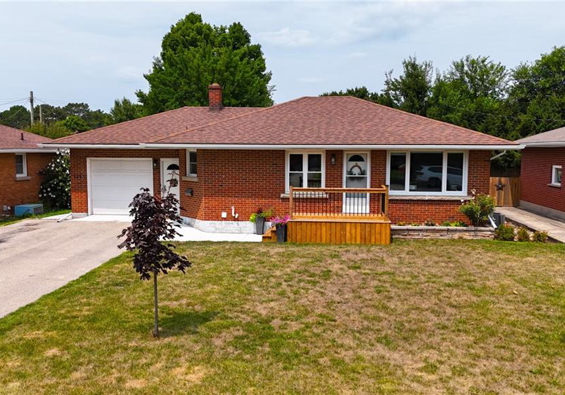 153-connaught-avenue-delhi-ontario-40773070
