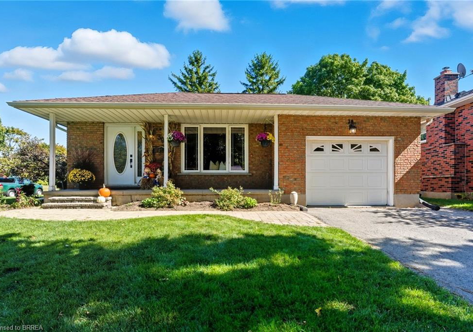 39-carriage-road-simcoe-ontario-40773294