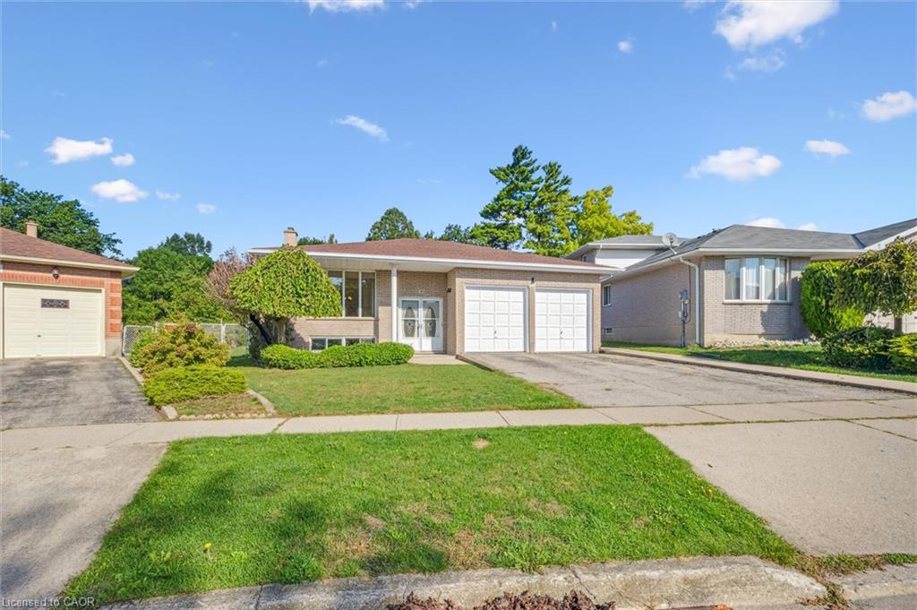 42-azores-crescent-cambridge-ontario-40773327