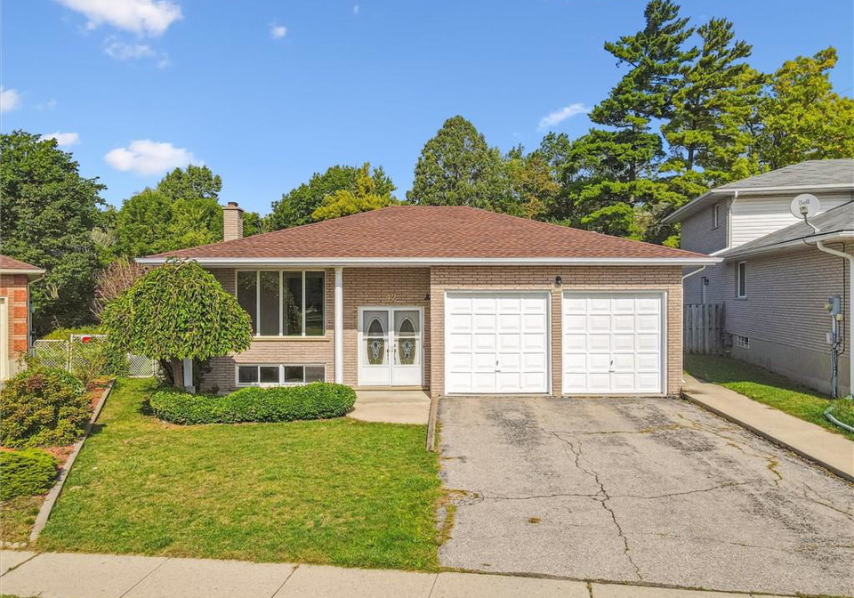 42-azores-crescent-cambridge-ontario-40773327