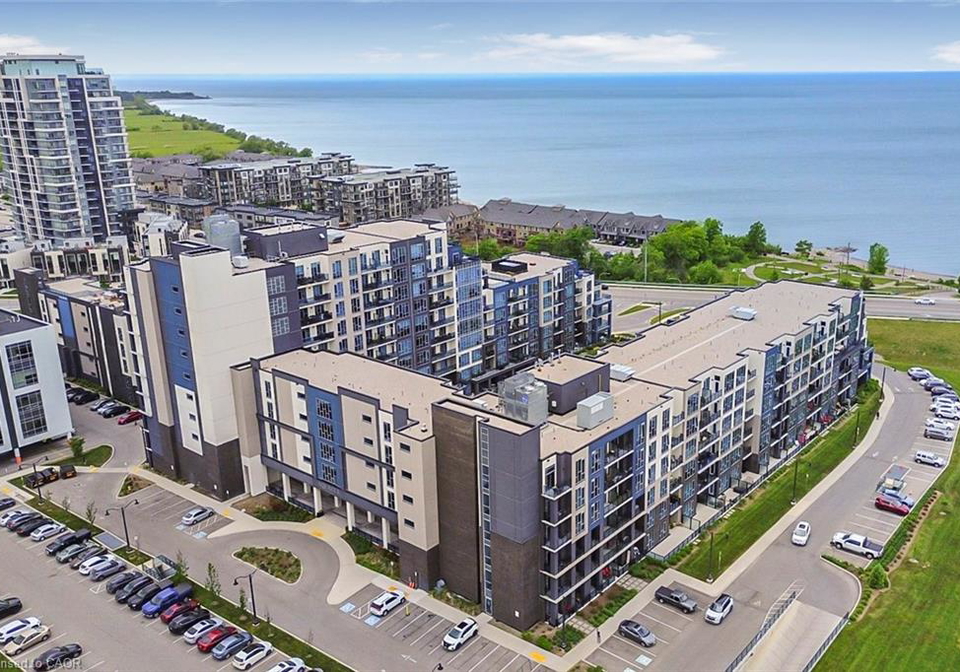 16-concord-place-grimsby-ontario-40773349