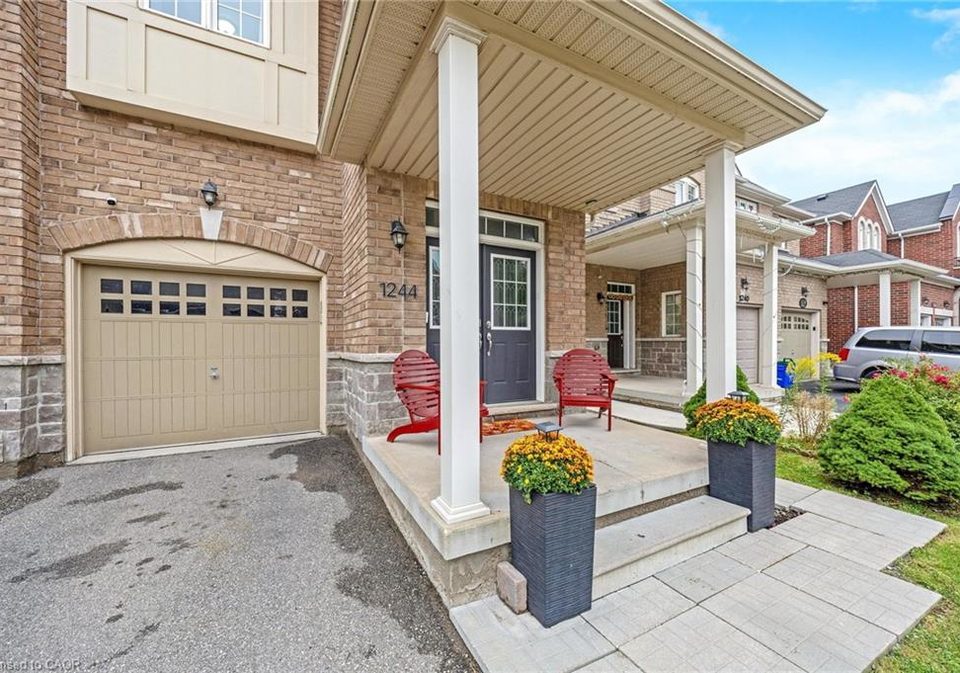 1244-ruddy-crescent-milton-ontario-40773382