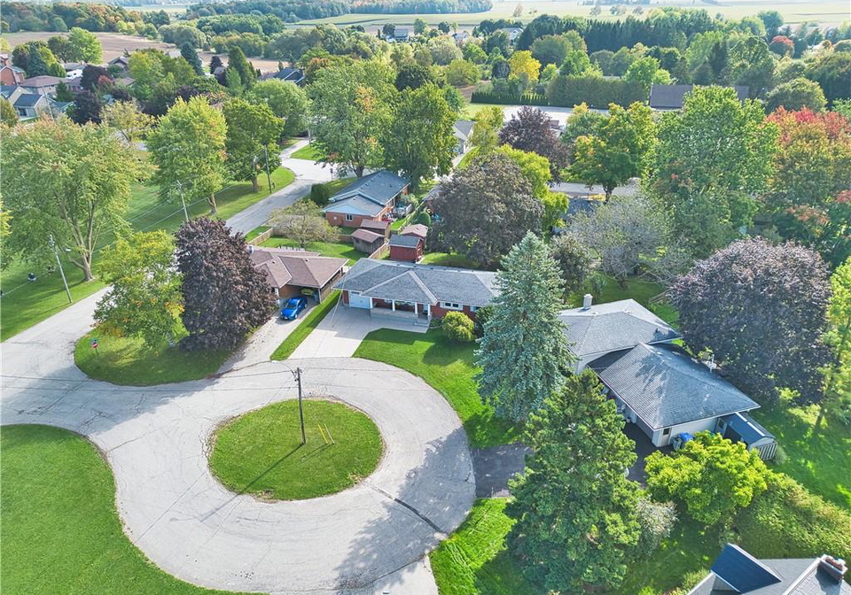 5-tatham-place-listowel-ontario-40773384