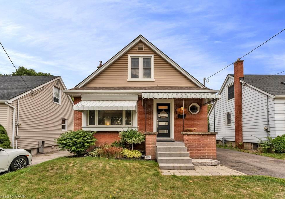 207-auburn-avenue-hamilton-ontario-40773390