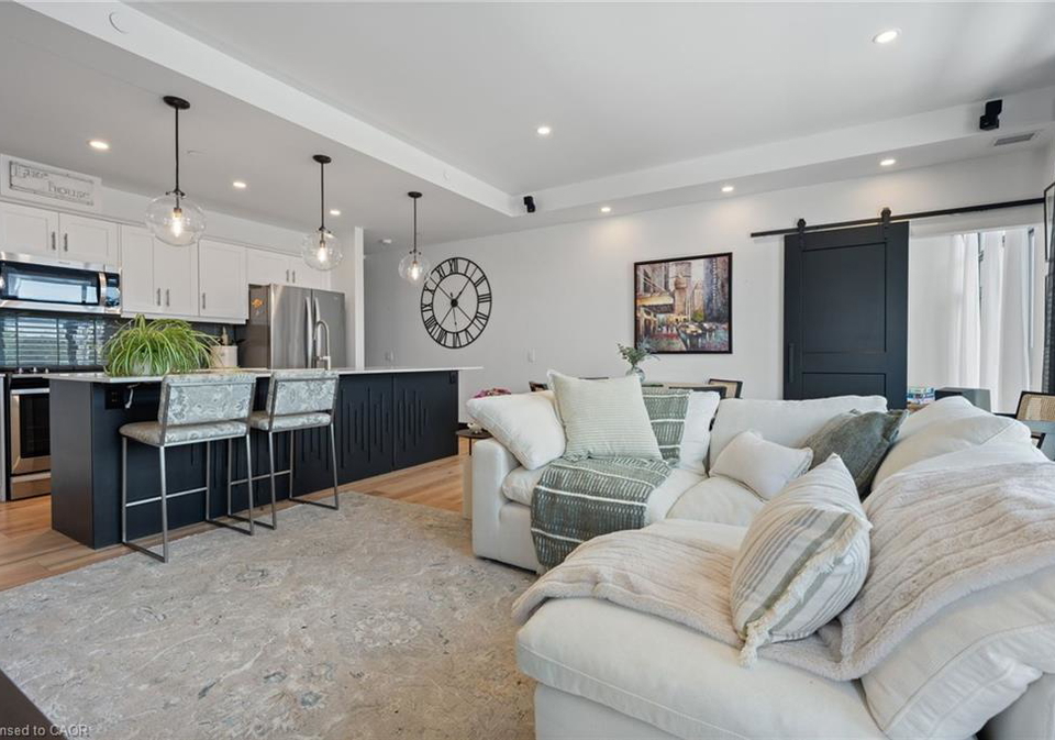 38-harbour-street-port-dover-ontario-40773403