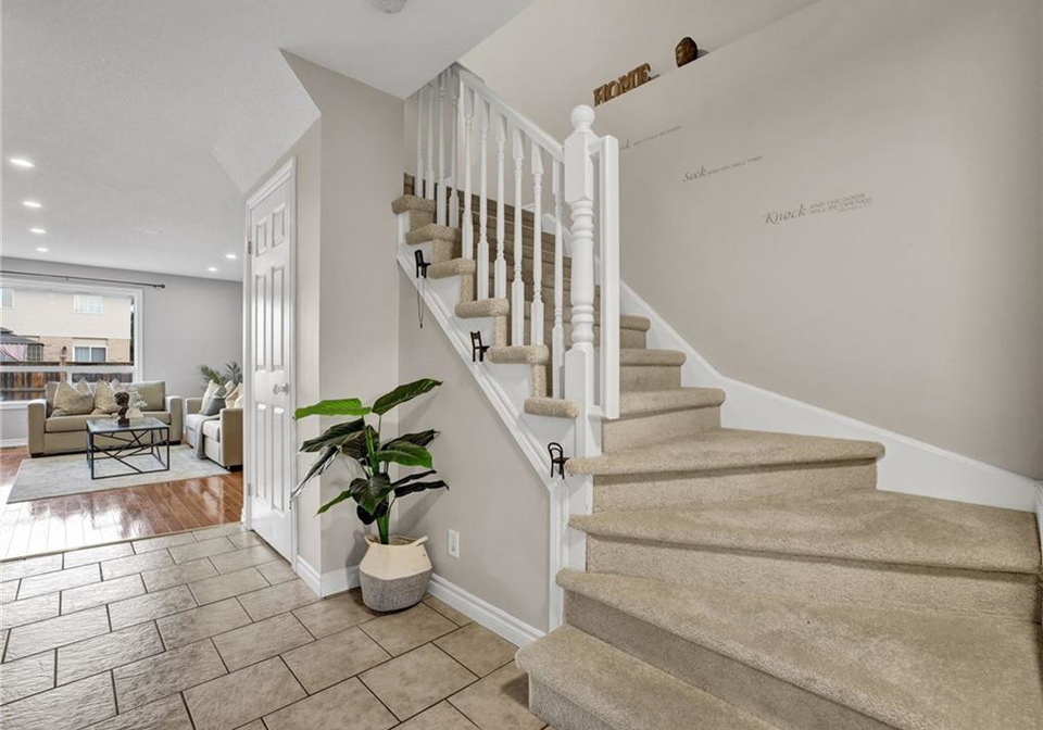 11-willowridge-way-stoney-creek-ontario-40773417