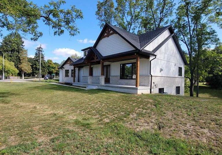 66-talbot-street-courtland-ontario-40773432