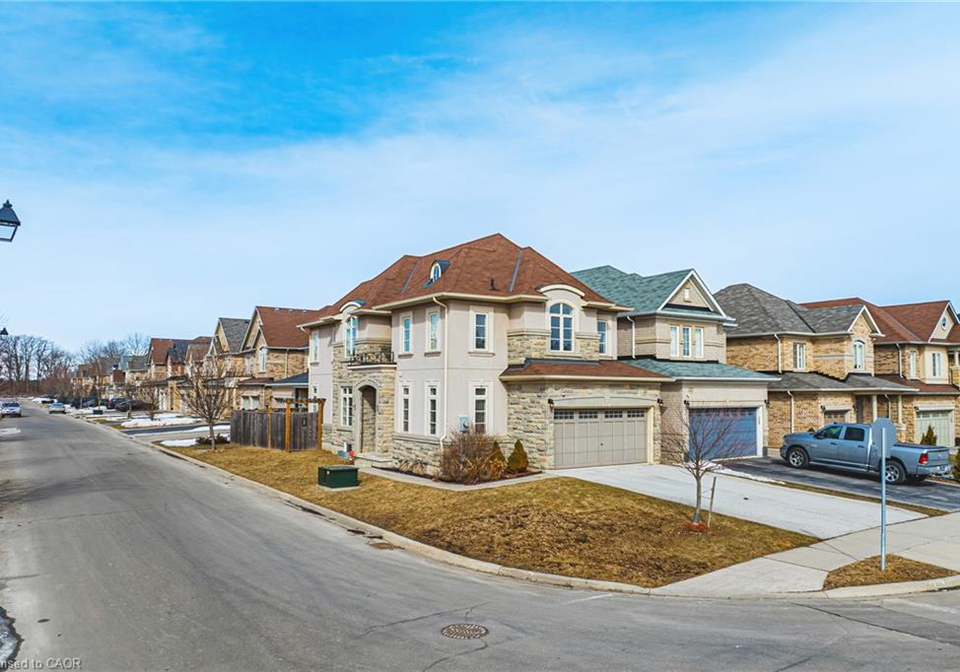 107-hazelton-avenue-hamilton-ontario-40773482
