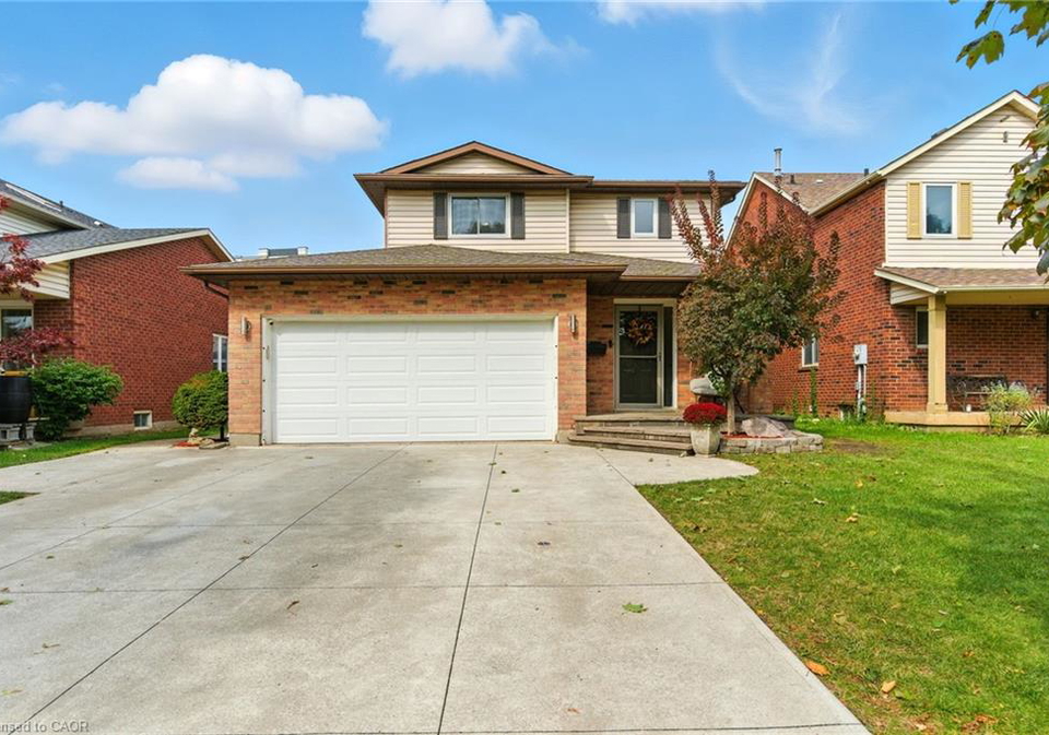 4511-st-volodymyr-crescent-lincoln-ontario-40773521