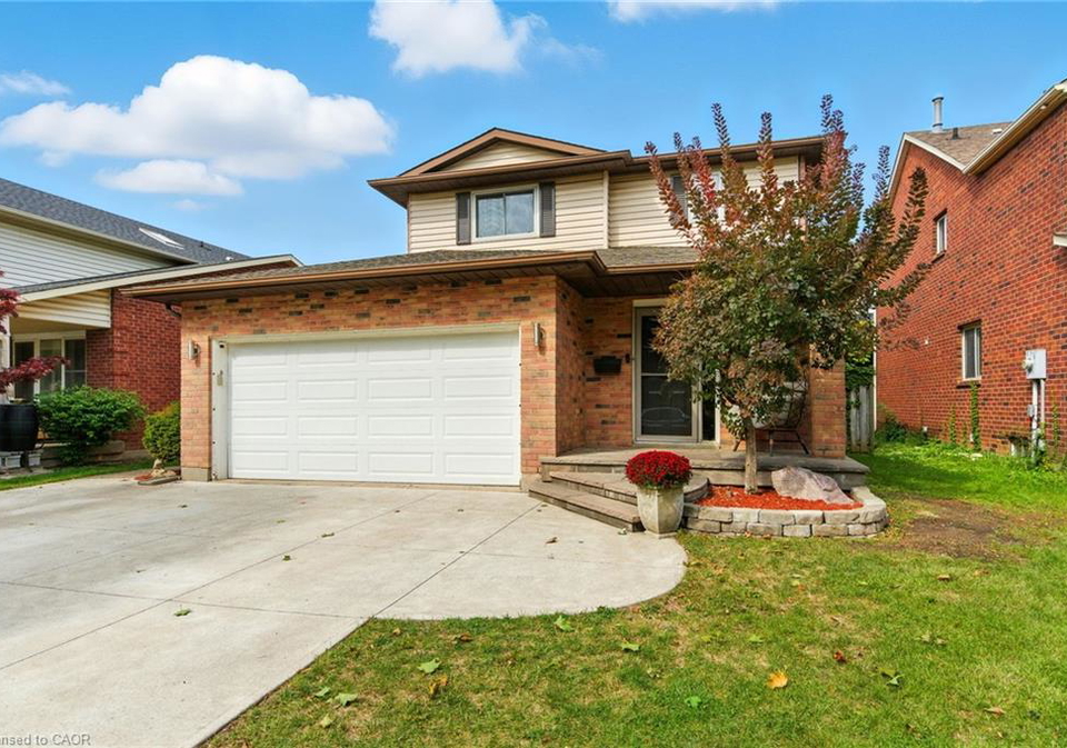 4511-st-volodymyr-crescent-lincoln-ontario-40773521