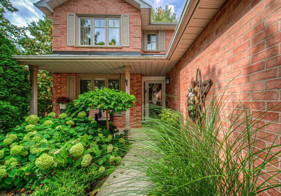 3-stock-court-cambridge-ontario-40773523