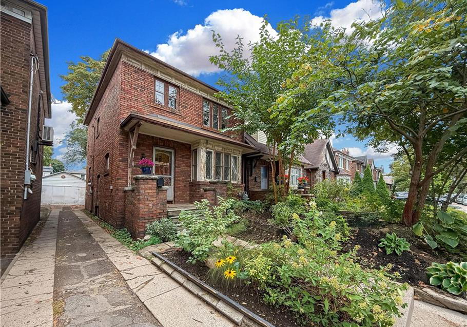 55-chilton-road-toronto-ontario-40773555