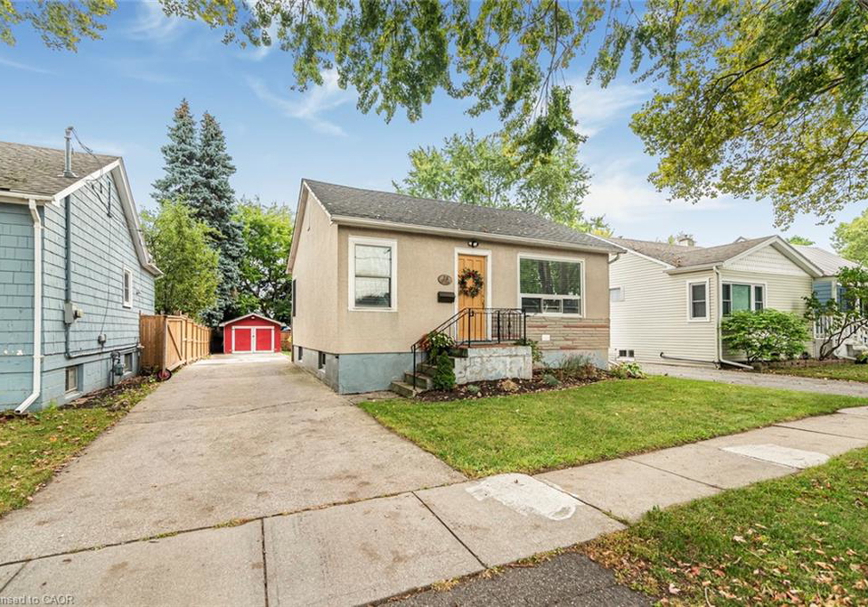 28-longfellow-avenue-st-catharines-ontario-40773654