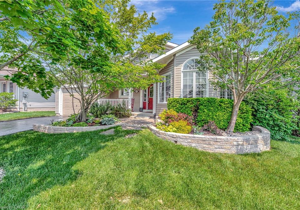 148-gracehill-crescent-freelton-ontario-40773690