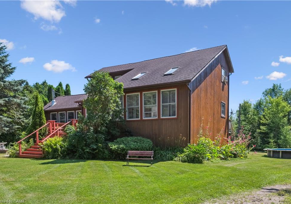 6460-county-road-7-centre-wellington-ontario-40773704