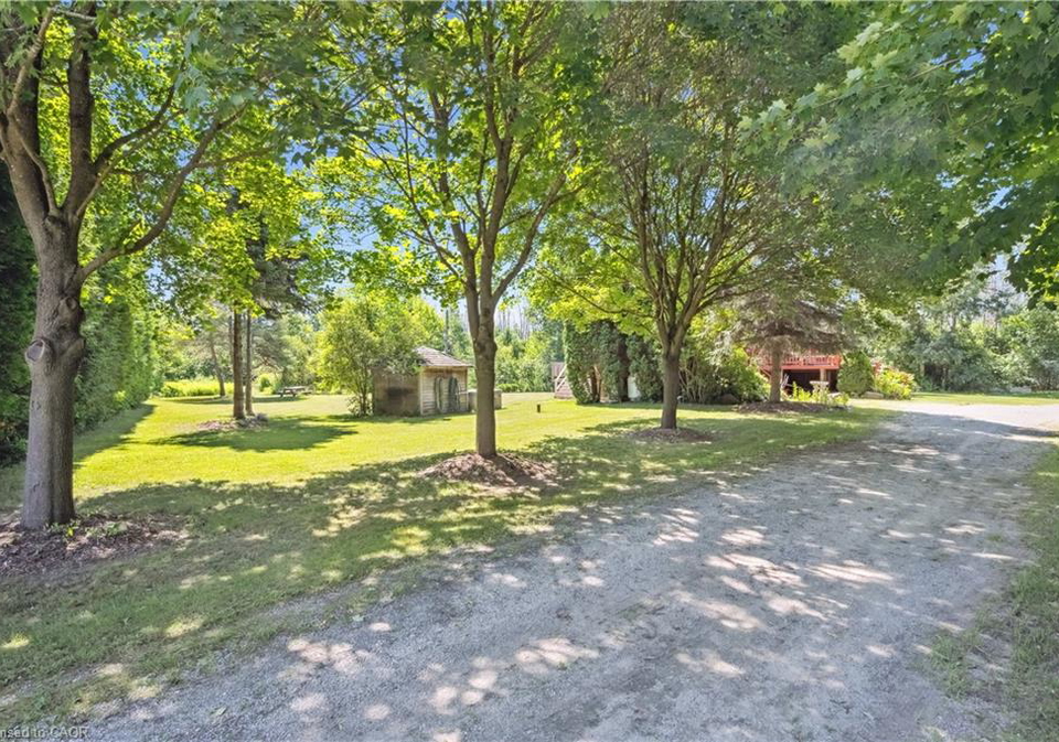 6460-county-road-7-centre-wellington-ontario-40773704