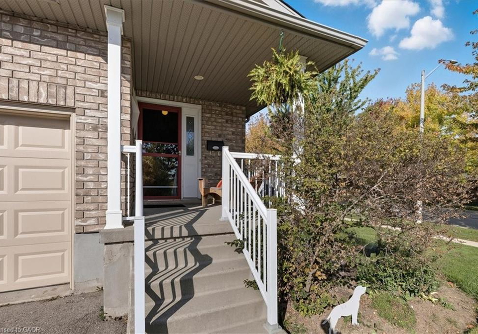 60-raising-mill-gate-street-elmira-ontario-40773719