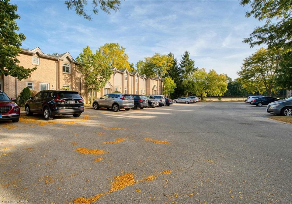1294-byron-baseline-road-london-ontario-40773737