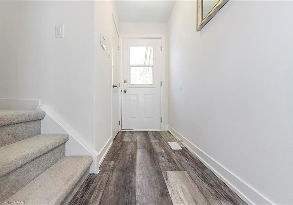 1444-upper-ottawa-street-hamilton-ontario-40773748