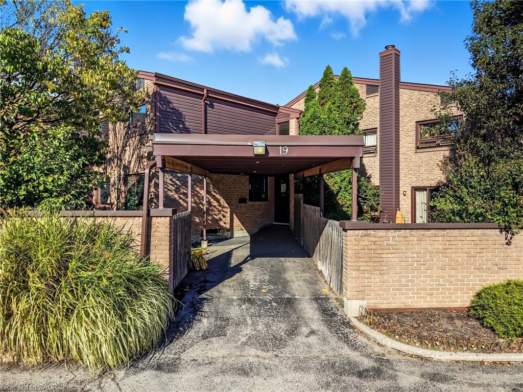 28-underhill-crescent-kitchener-ontario-40773756